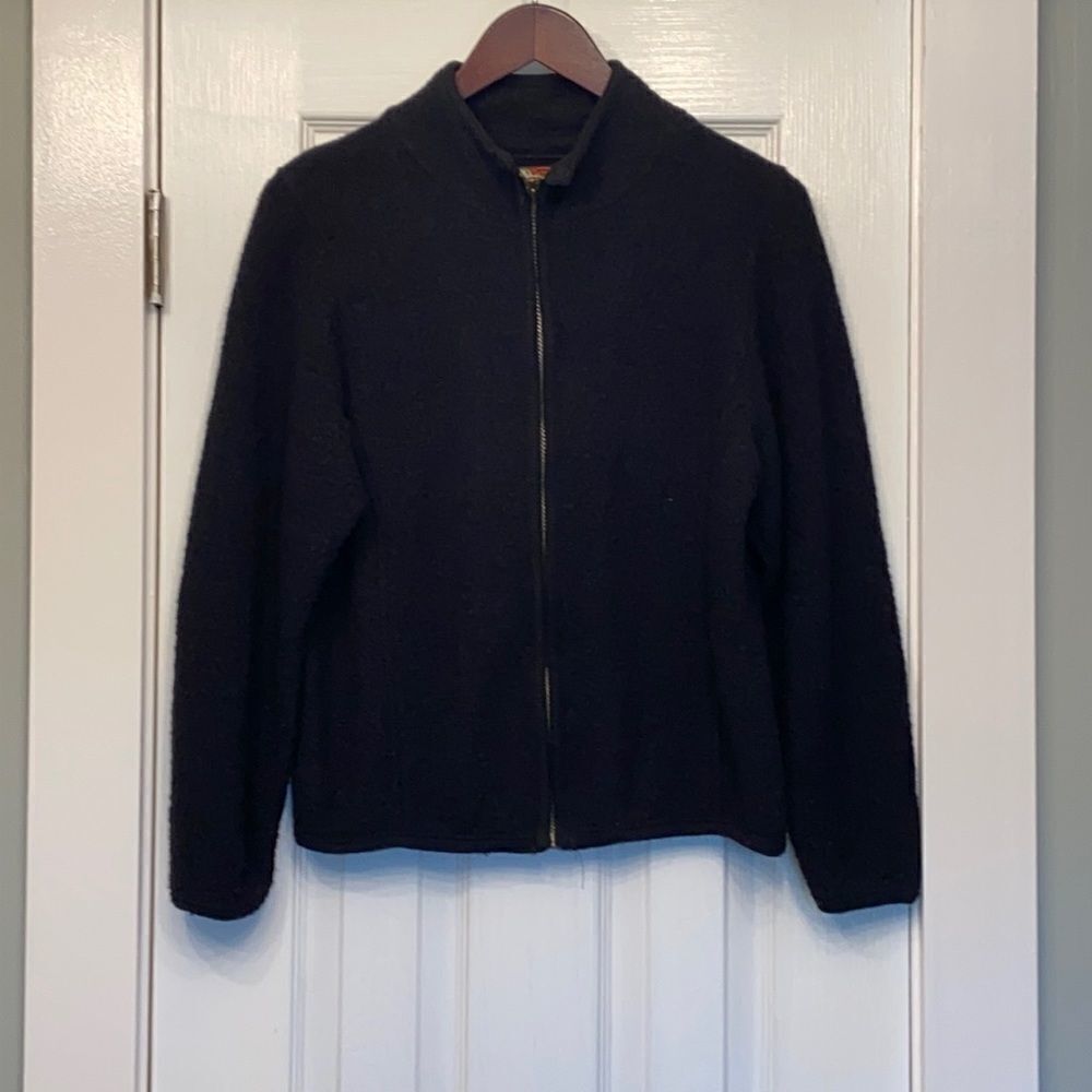 Alps Women’s fine apparel 100% zip up jacket black